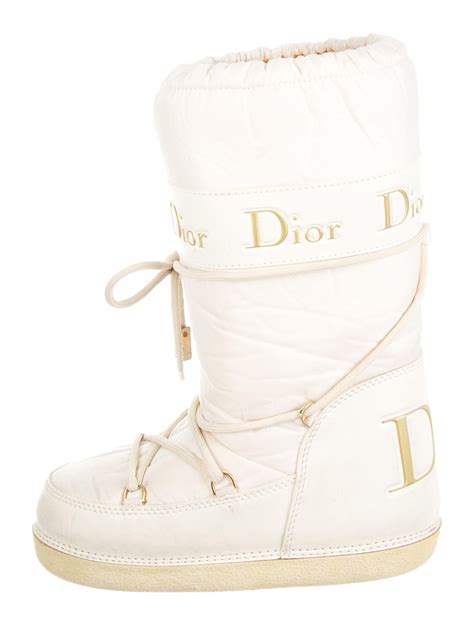 moonboots dior|Dior moon boots white.